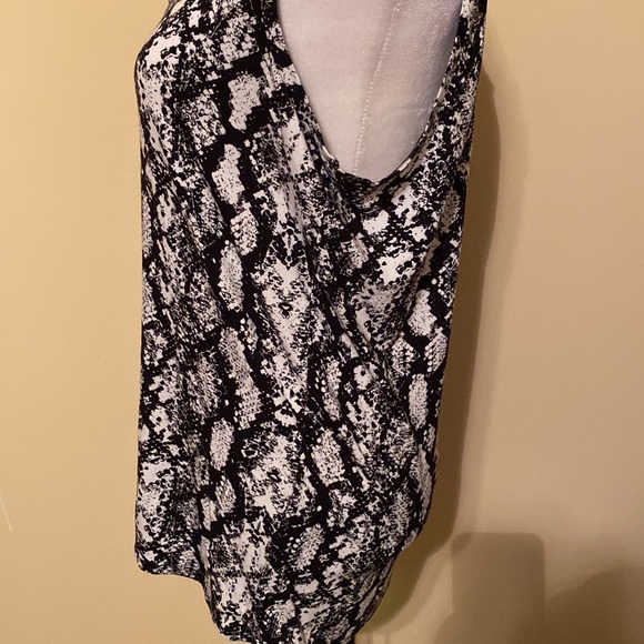 Calvin Klein top - Picture 6 of 13